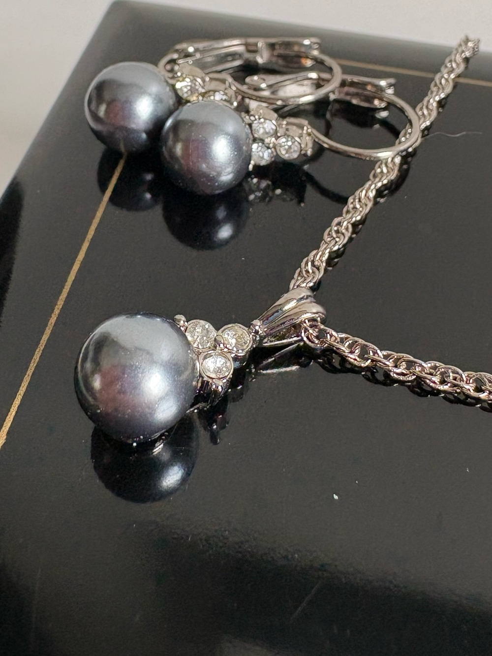 Avon Grey Blue Pearl Rhinestone Pendant Necklace & Earrings Set NIB